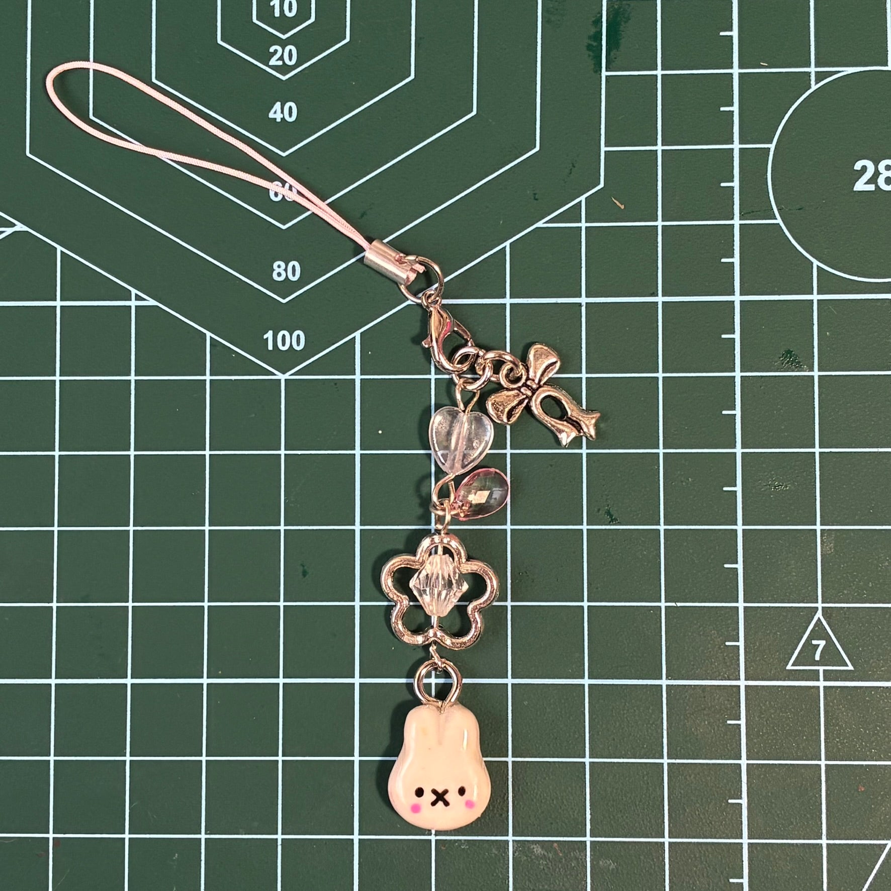 colgante mini miffy